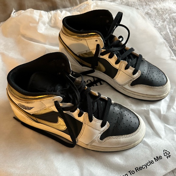 High-Top Jordans - Gold, White and Black - Picture 2 of 3